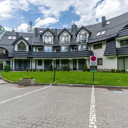 Lux Bogdanskiego By Rentilopl *