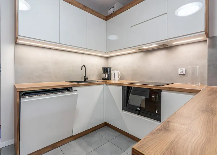 Lux Bogdanskiego By Rentilopl *